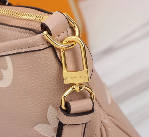 ルイヴィトンバッグ素材ディテール